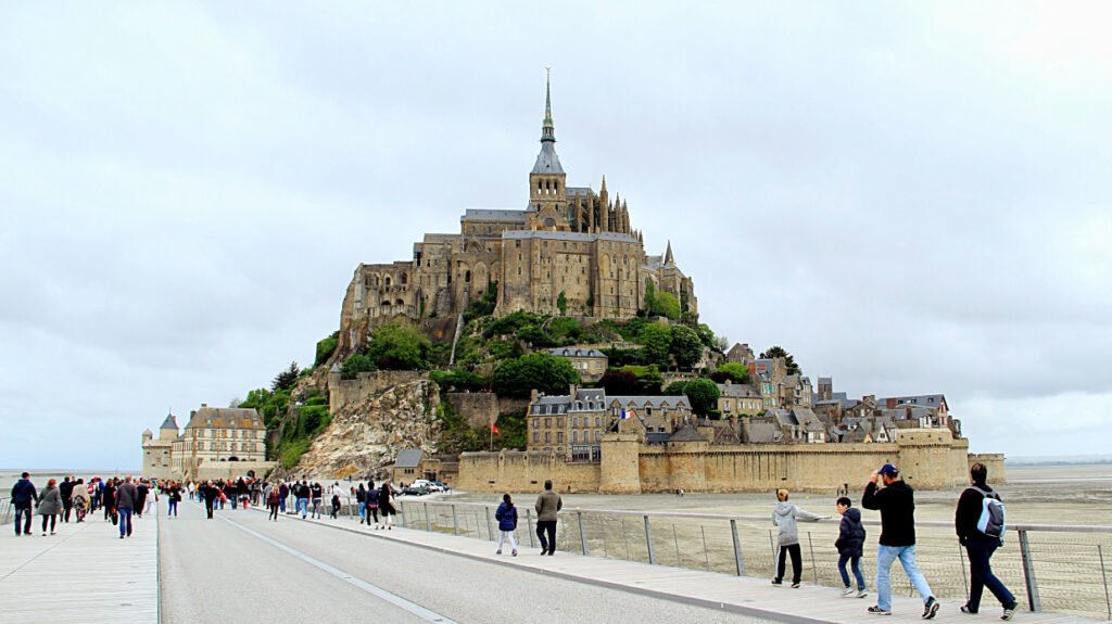 Normandy & Brittany – Cliffs, History, and Seaside Trails